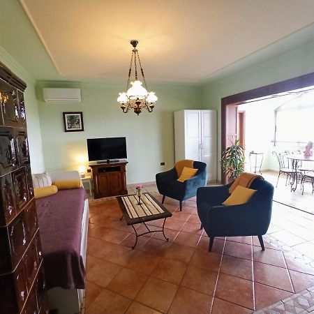 Villa Margerita With Private Pool, Yard And Parking Kaštelir Екстериор снимка
