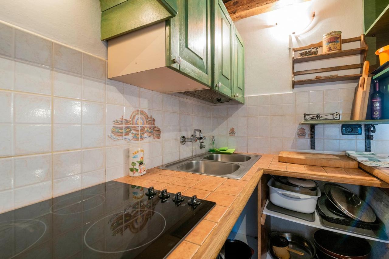 Villa Margerita With Private Pool, Yard And Parking Kaštelir Екстериор снимка