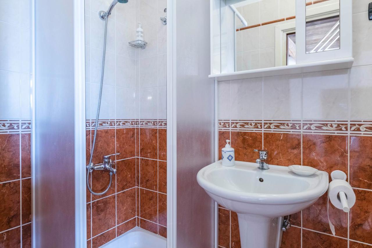 Villa Margerita With Private Pool, Yard And Parking Kaštelir Екстериор снимка